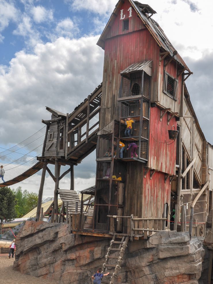 Foto: Jaderpark, Grizzly Mountain-Adventure, Eroberung des Foerderturms