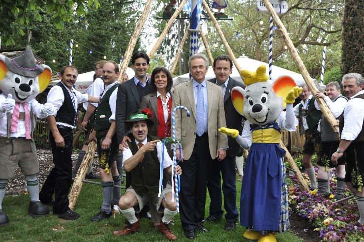 Foto: Europa-Park, Maibaumstellen