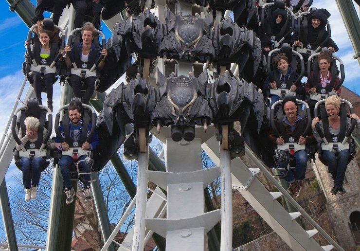 Foto: Heide Park Resort,Jungfernflug Wing Coaster mit prominenter Besatzung 
